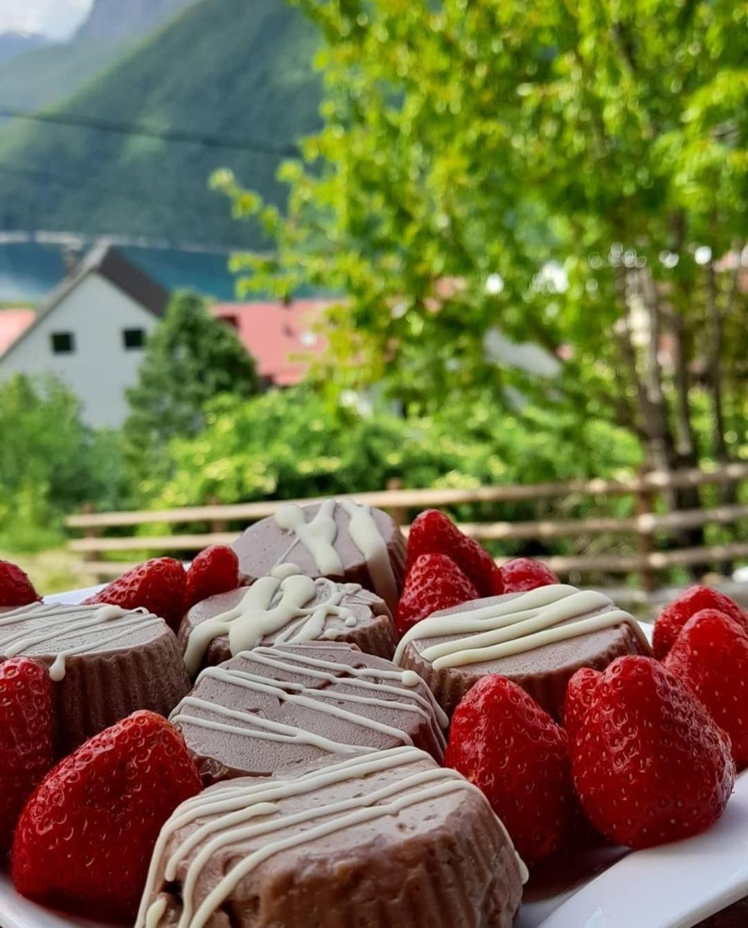 Guesthouse Madzarevic Plužine Buitenkant foto